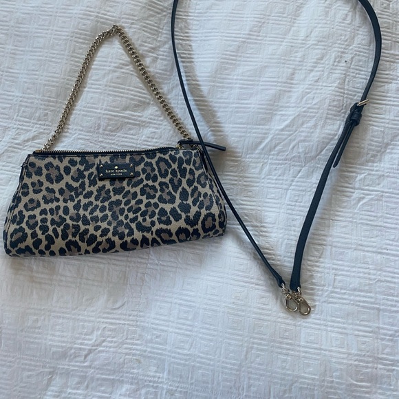 kate spade Handbags - Kate Spade Black and Tan Crossbody Bag
